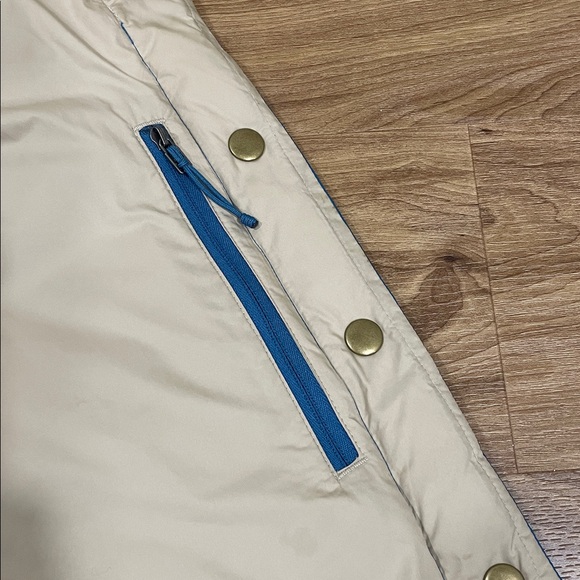 Patagonia Hooded Down Bivy Vest in Blue/Tan, Women’s Small - Picture 9 of 14